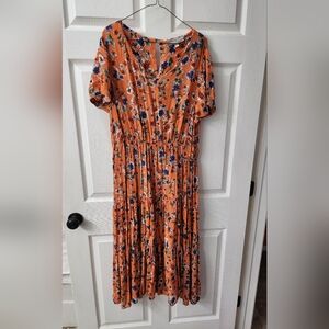 Chic Floral Midi Dress in Orange